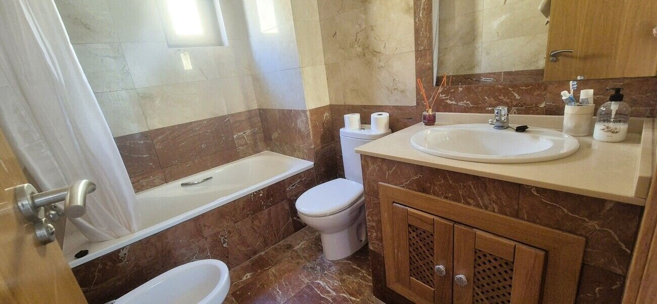 2-Bedroom Apartment in Lomas de Cabo Roig, Orihuela Costa - Image 17