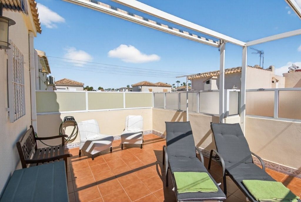 3-Bedroom Apartment in La Zenia, Orihuela Costa - Image 18