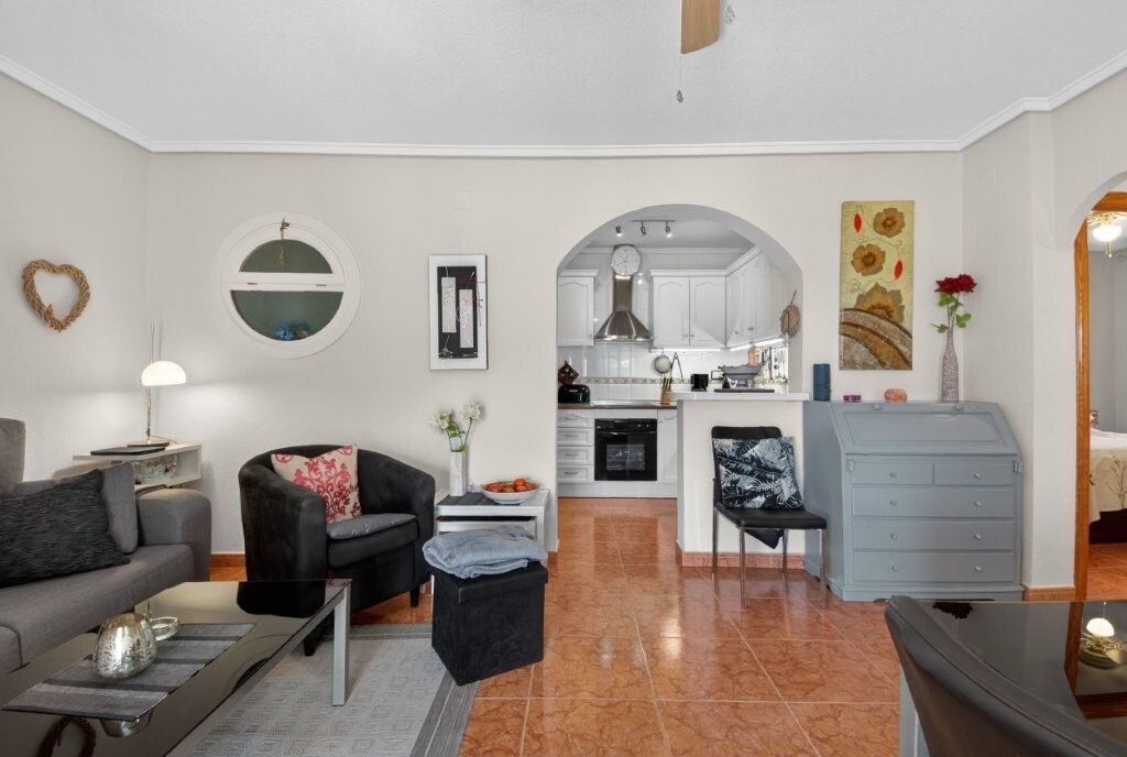 3-Bedroom Apartment in La Zenia, Orihuela Costa - Image 4