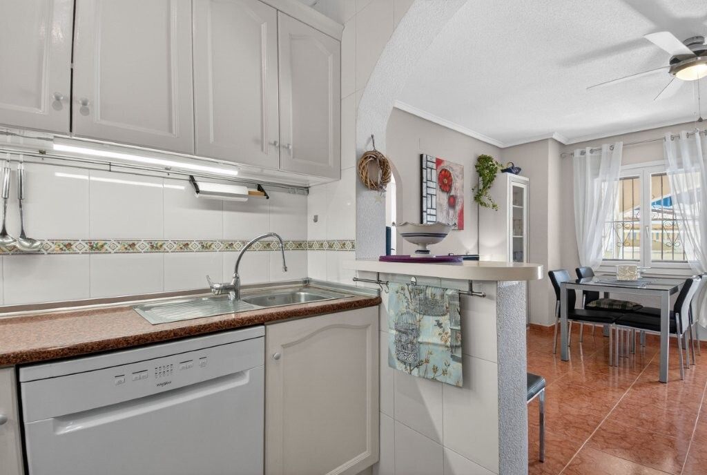 3-Bedroom Apartment in La Zenia, Orihuela Costa - Image 9