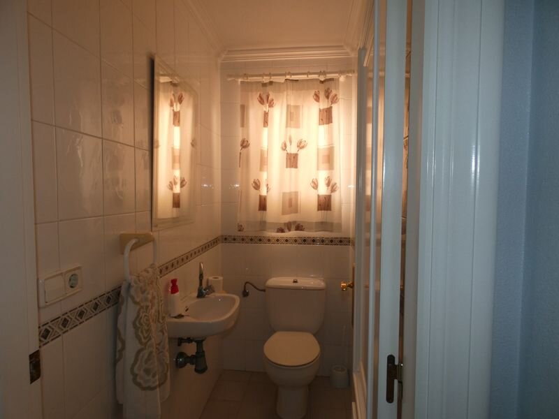 4-Bedroom Villa in Centro Urbano 2, Almoradi - Image 34