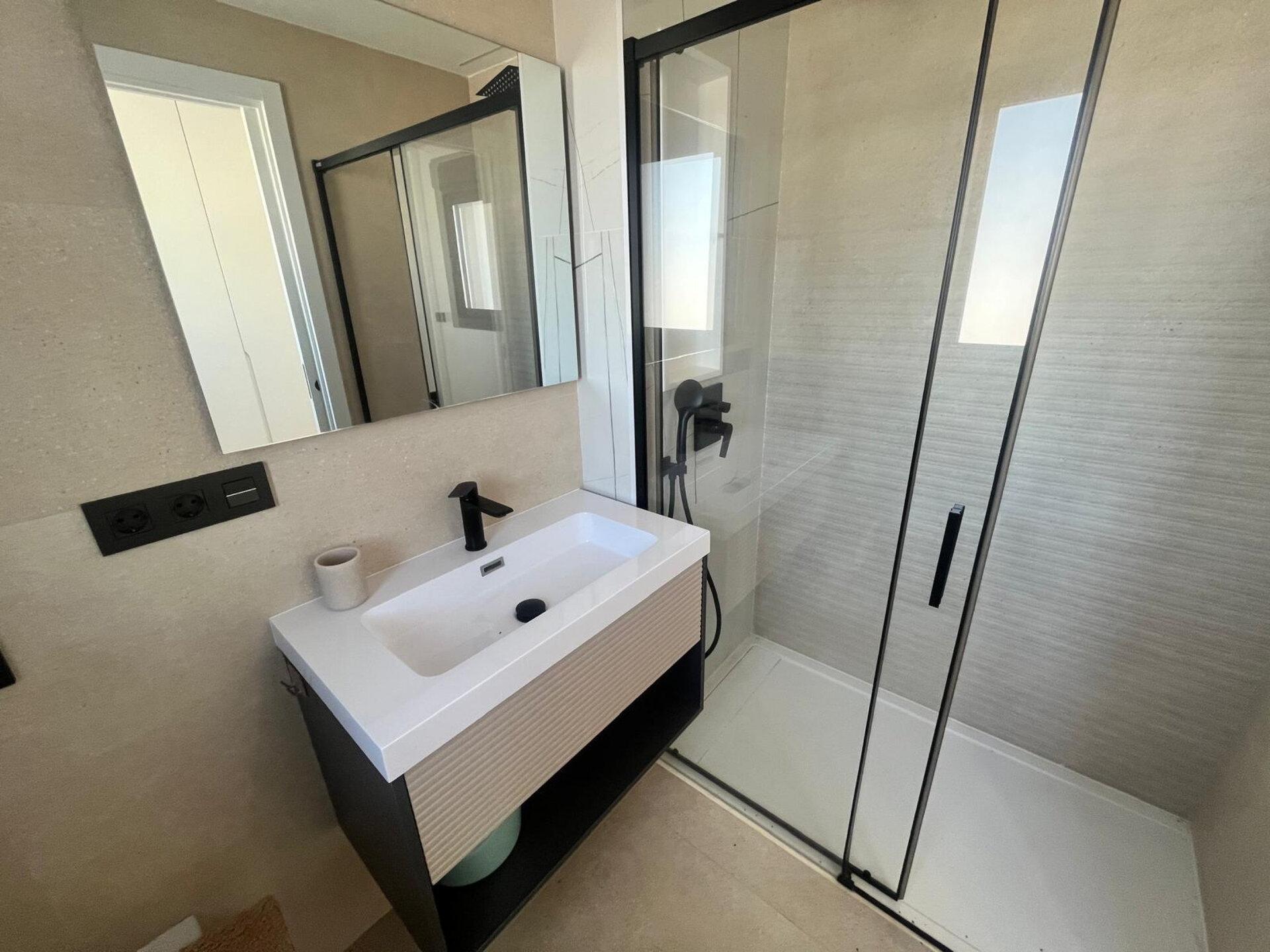 2-Bedroom Apartment in Dolores de Pacheco-Santa Rosalía, Los Alcázares - Image 11