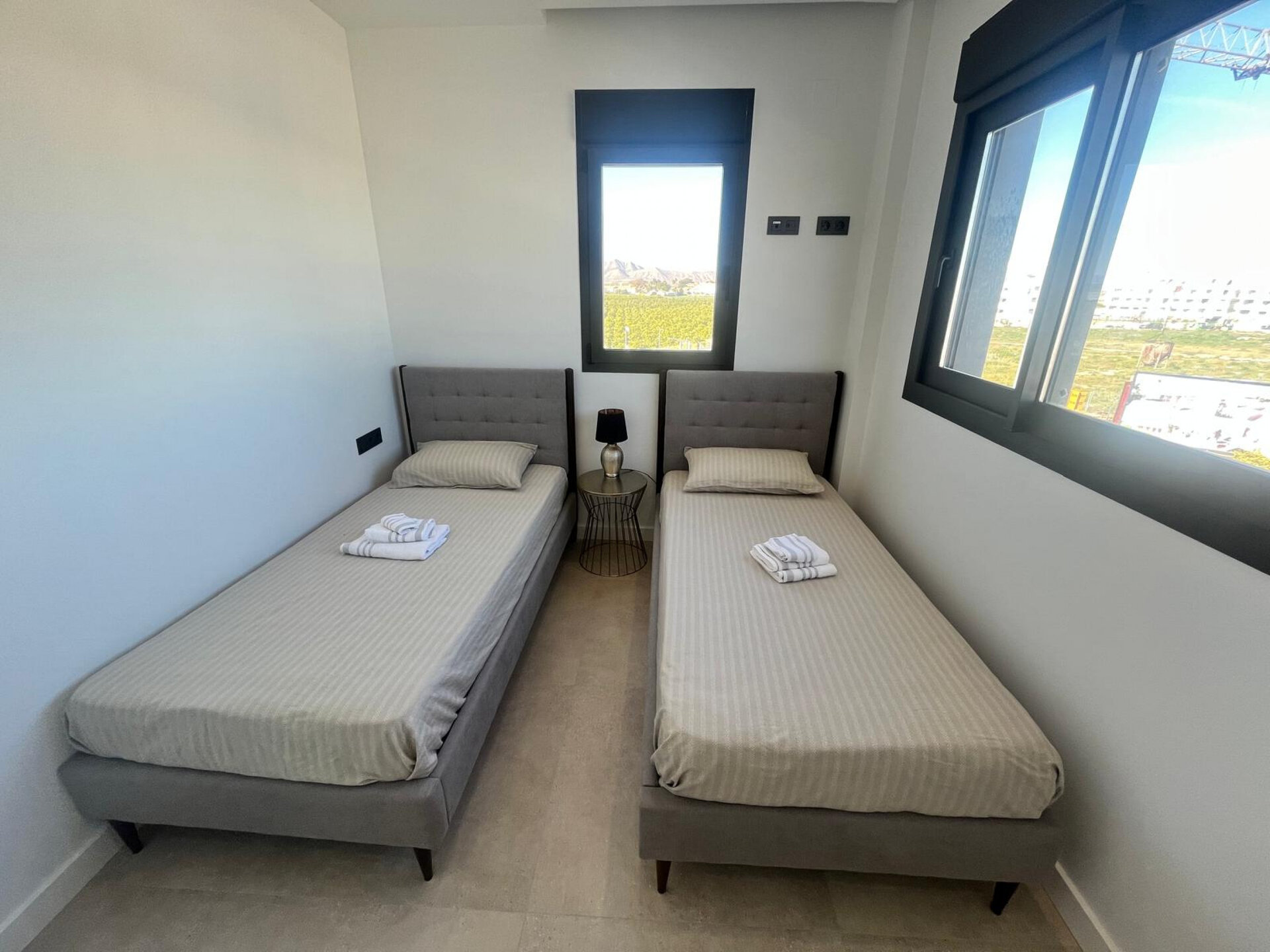 2-Bedroom Apartment in Dolores de Pacheco-Santa Rosalía, Los Alcázares - Image 12