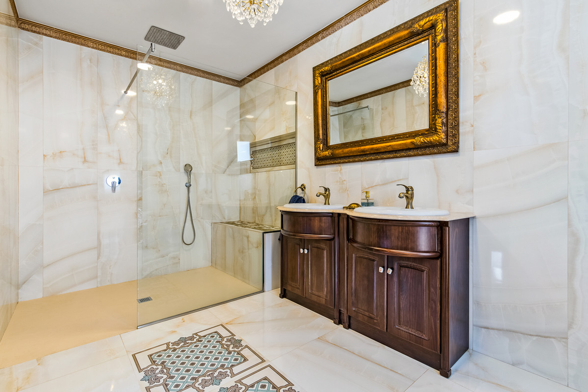 4-Bedroom Detached House in Ciudad Quesada, Rojales | Sun... - Image 14