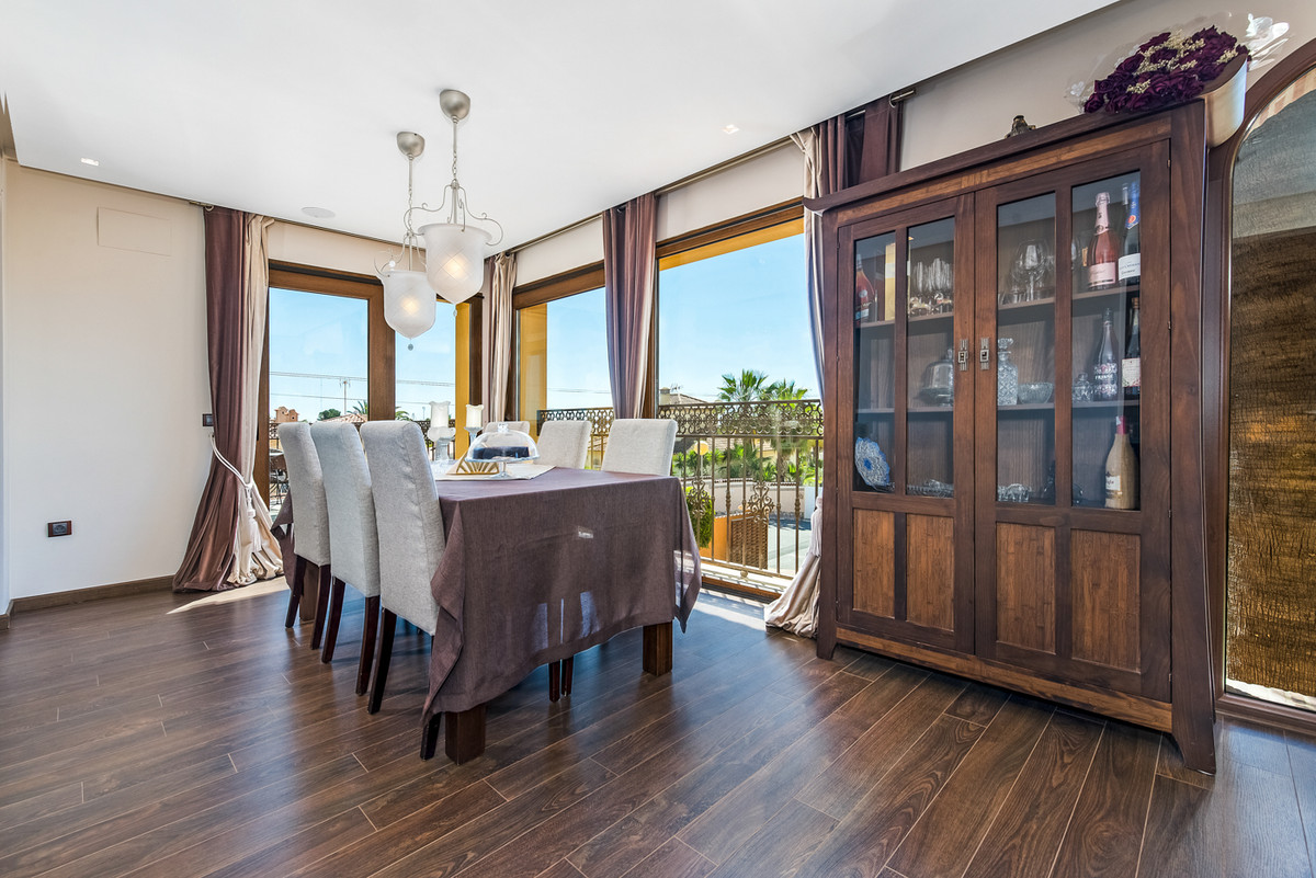 4-Bedroom Detached House in Ciudad Quesada, Rojales | Sun... - Image 5