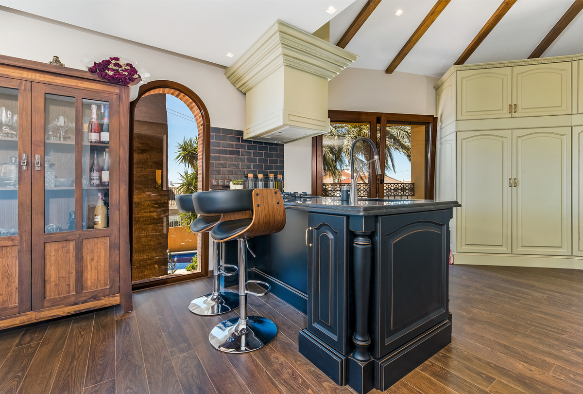 4-Bedroom Detached House in Ciudad Quesada, Rojales | Sun... - Image 7