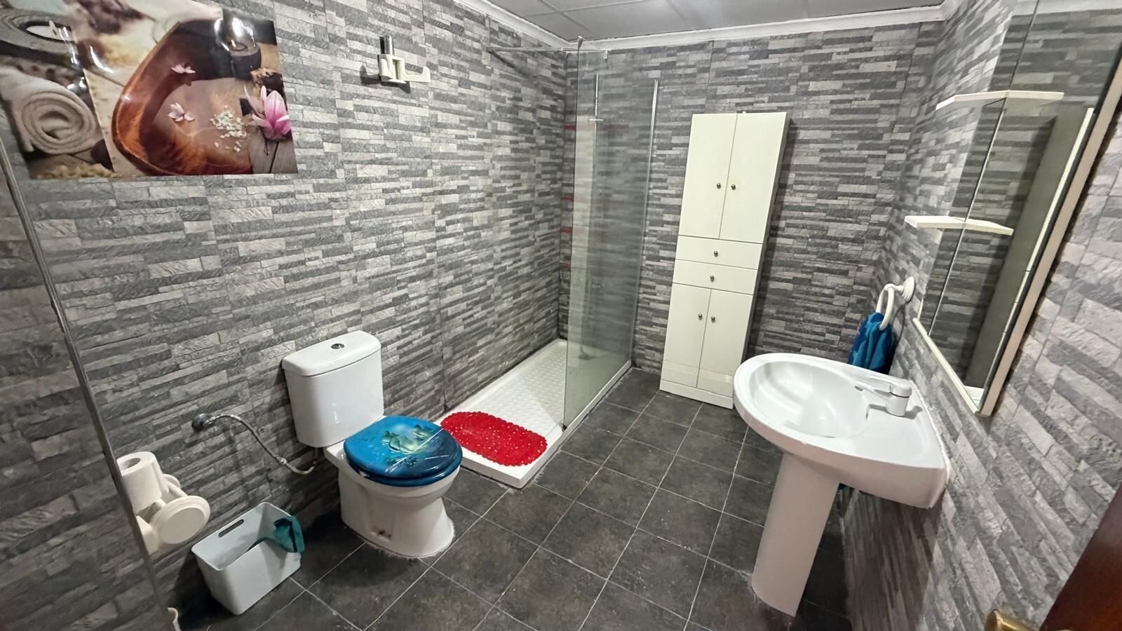 2-Bedroom Apartment in Acequion, Torrevieja - Image 25