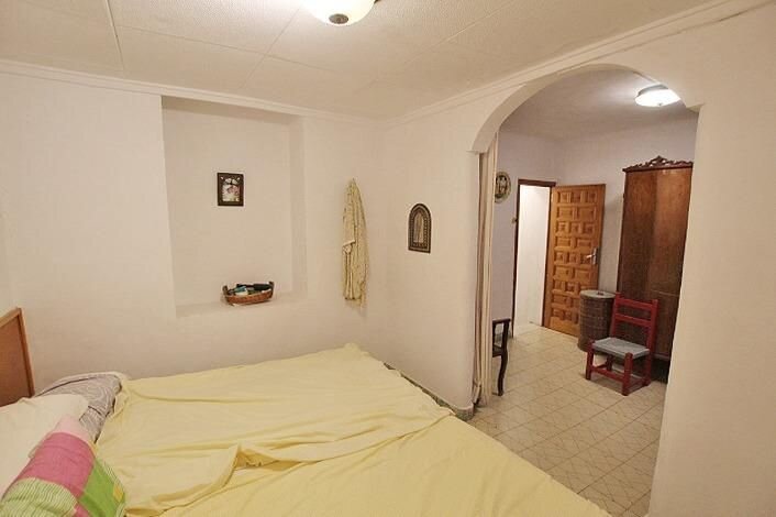3-Bedroom House in Centro, Guardamar del Segura - Image 19