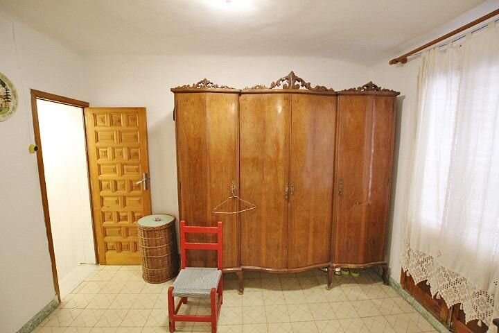3-Bedroom House in Centro, Guardamar del Segura - Image 20