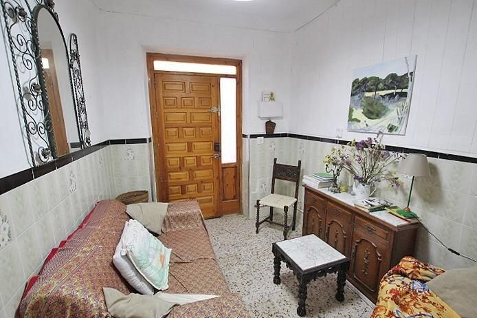 3-Bedroom House in Centro, Guardamar del Segura - Image 3