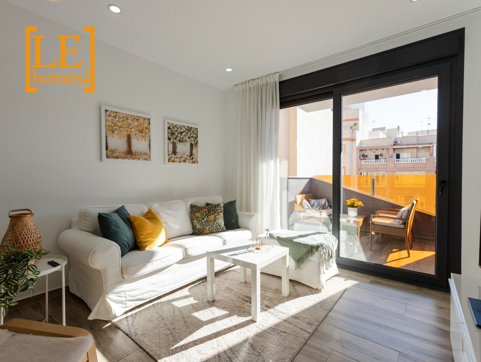 2-Bedroom Apartment in Estacion de Autobuses, Torrevieja - Image 1