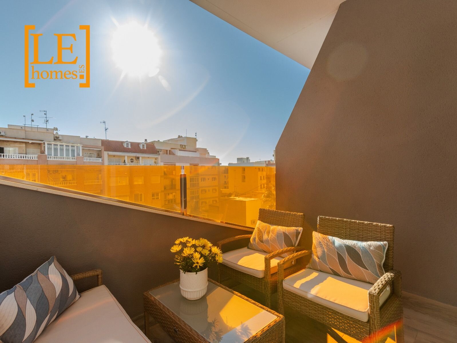 2-Bedroom Apartment in Estacion de Autobuses, Torrevieja - Image 10