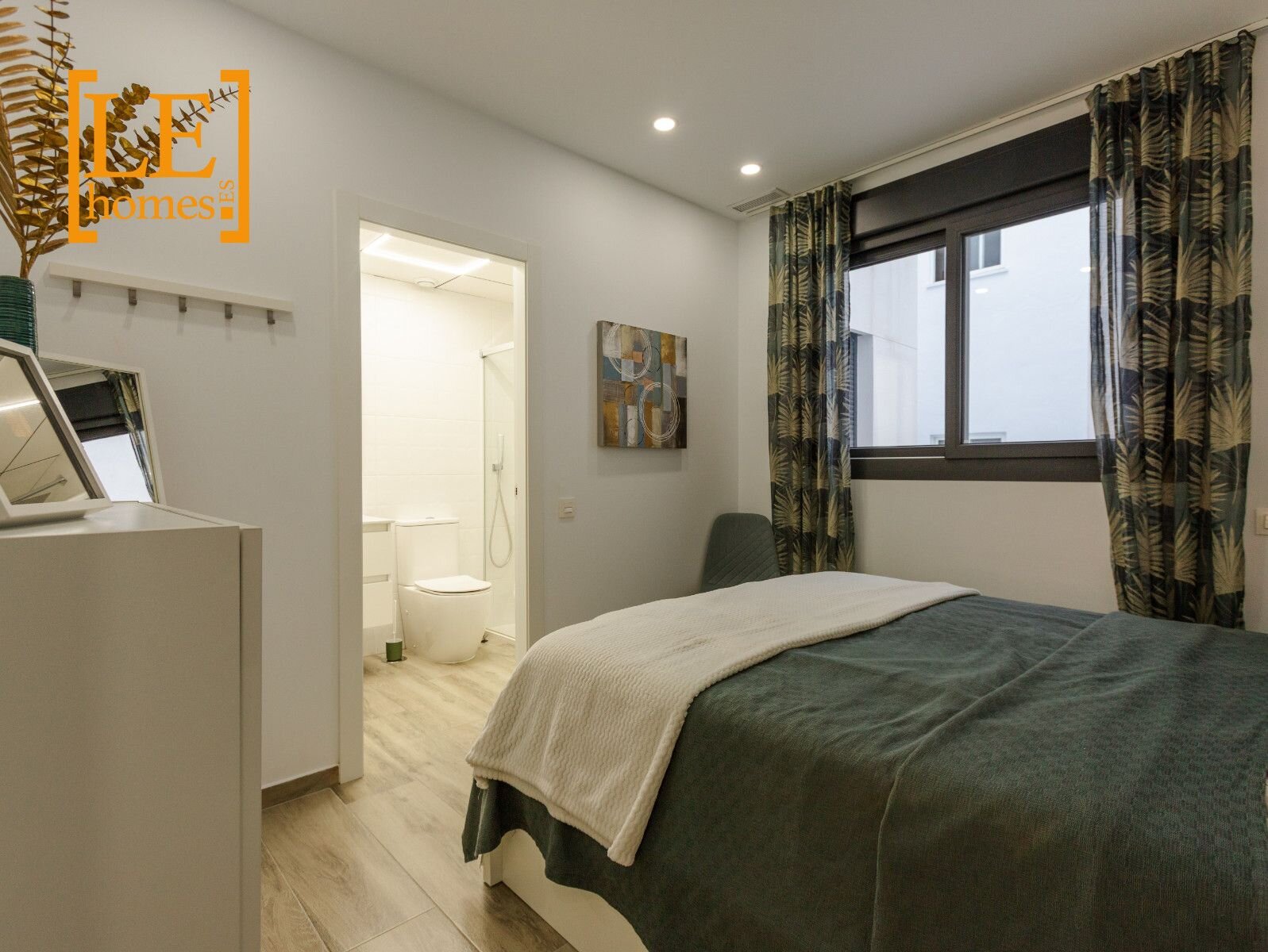 2-Bedroom Apartment in Estacion de Autobuses, Torrevieja - Image 11