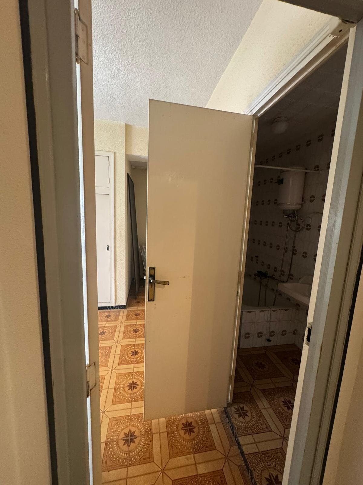 5-Bedroom Apartment in Guardamar del Segura - Image 15