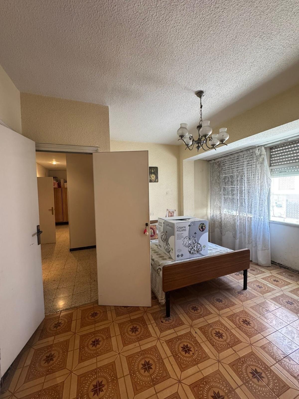 5-Bedroom Apartment in Guardamar del Segura - Image 7
