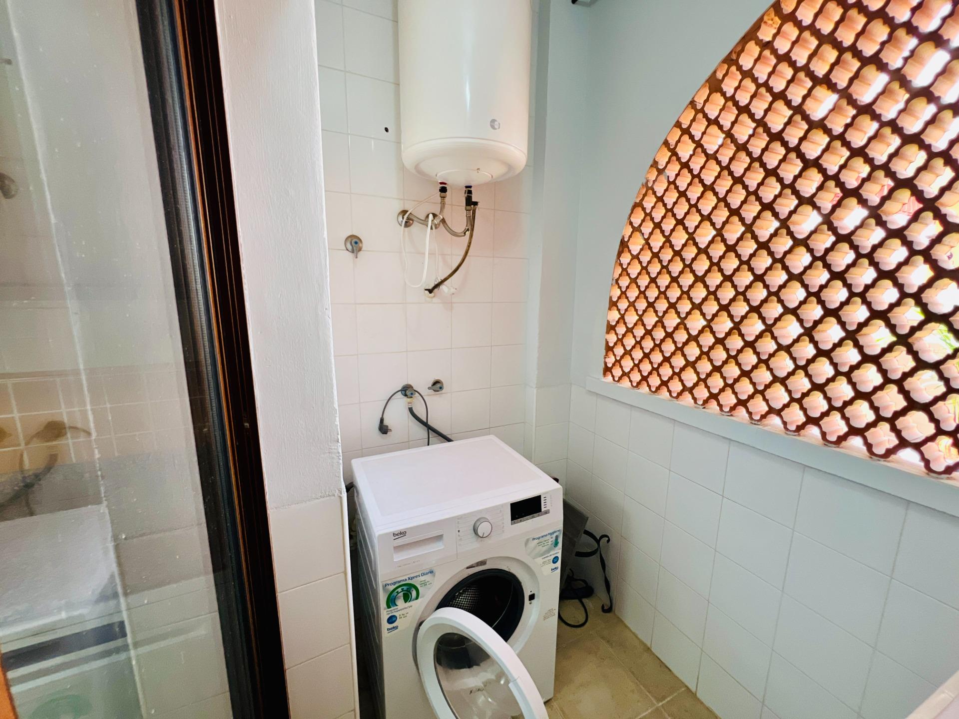 3-Bedroom Penthouse in  Torrevieja - Image 23