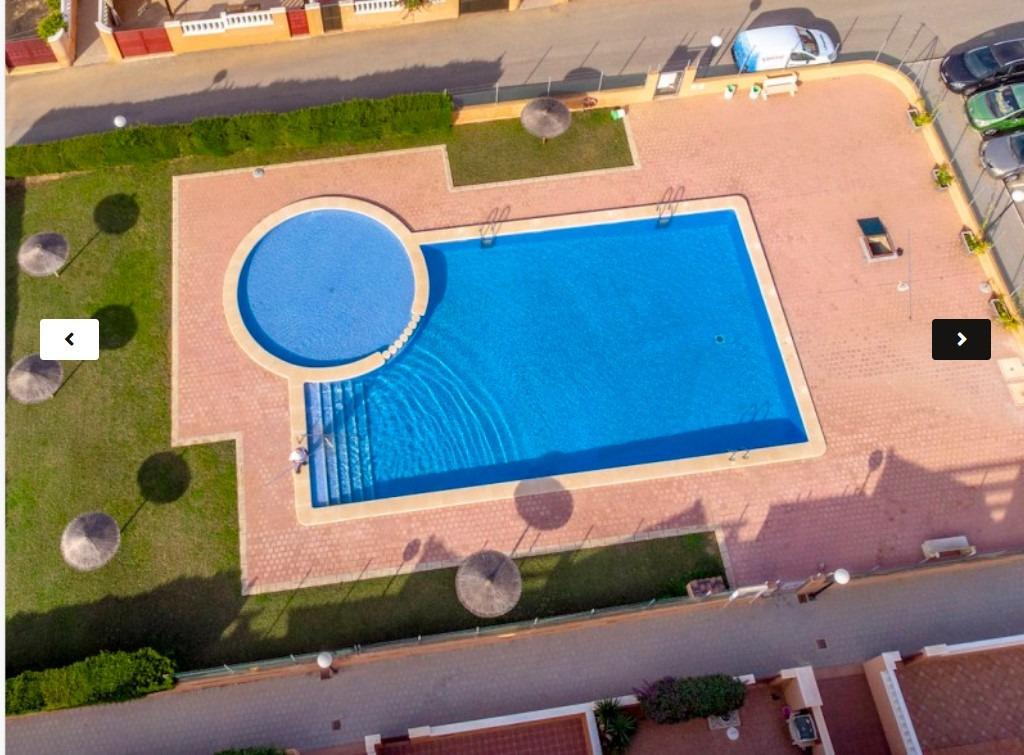 3-Bedroom Penthouse in  Torrevieja - Image 25