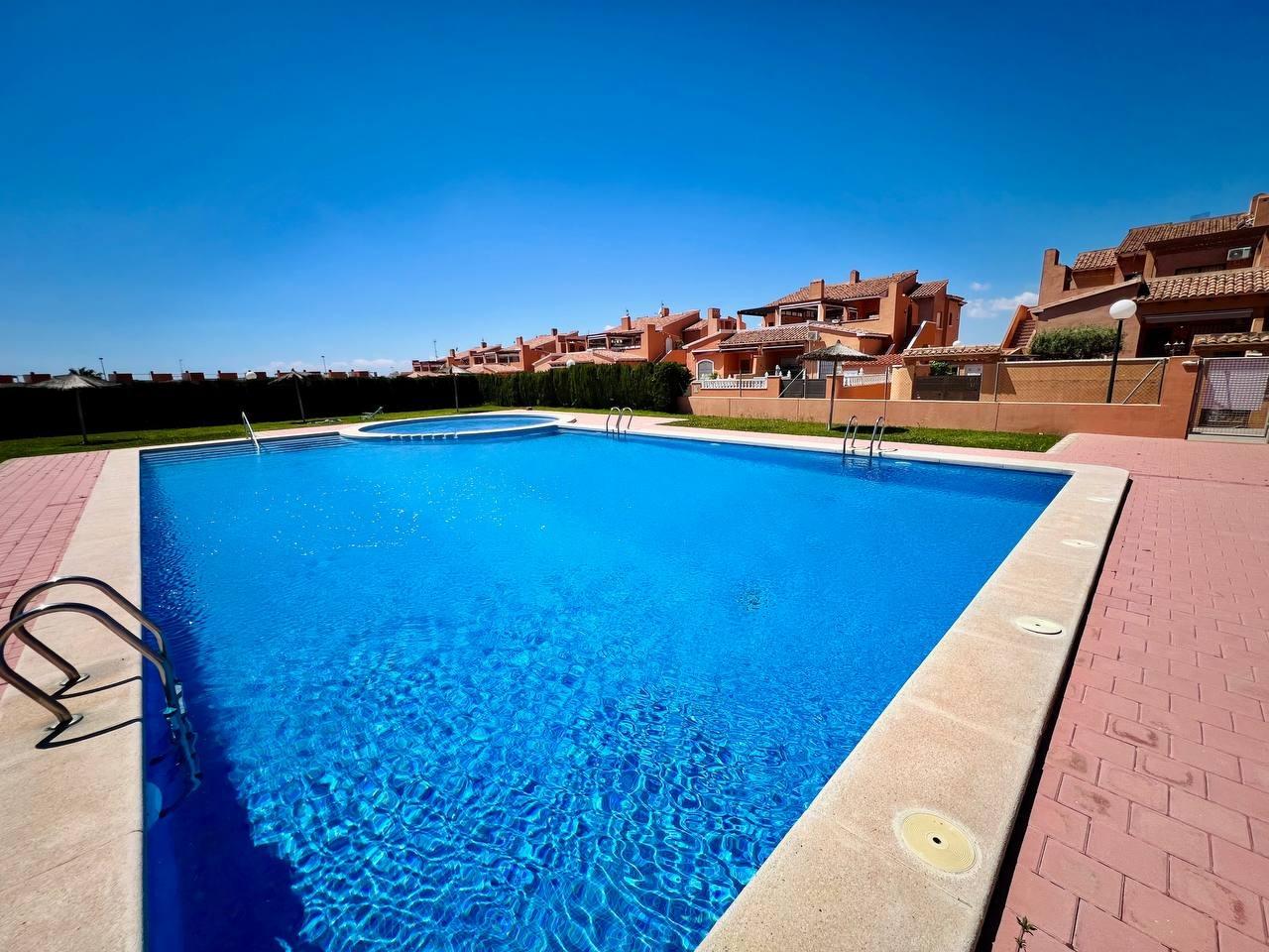 3-Bedroom Penthouse in  Torrevieja - Image 27