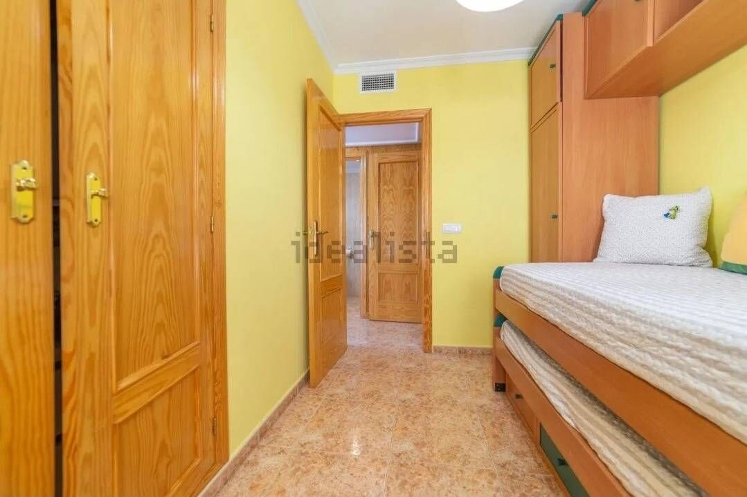 3-Bedroom Apartment in La Puntica, Lo Pagan - Image 12