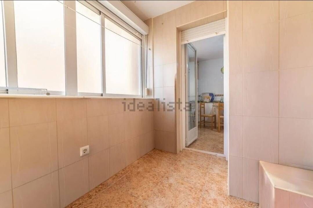 3-Bedroom Apartment in La Puntica, Lo Pagan - Image 19