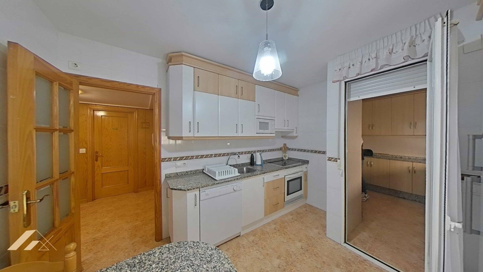 3-Bedroom Apartment in La Puntica, Lo Pagan - Image 35