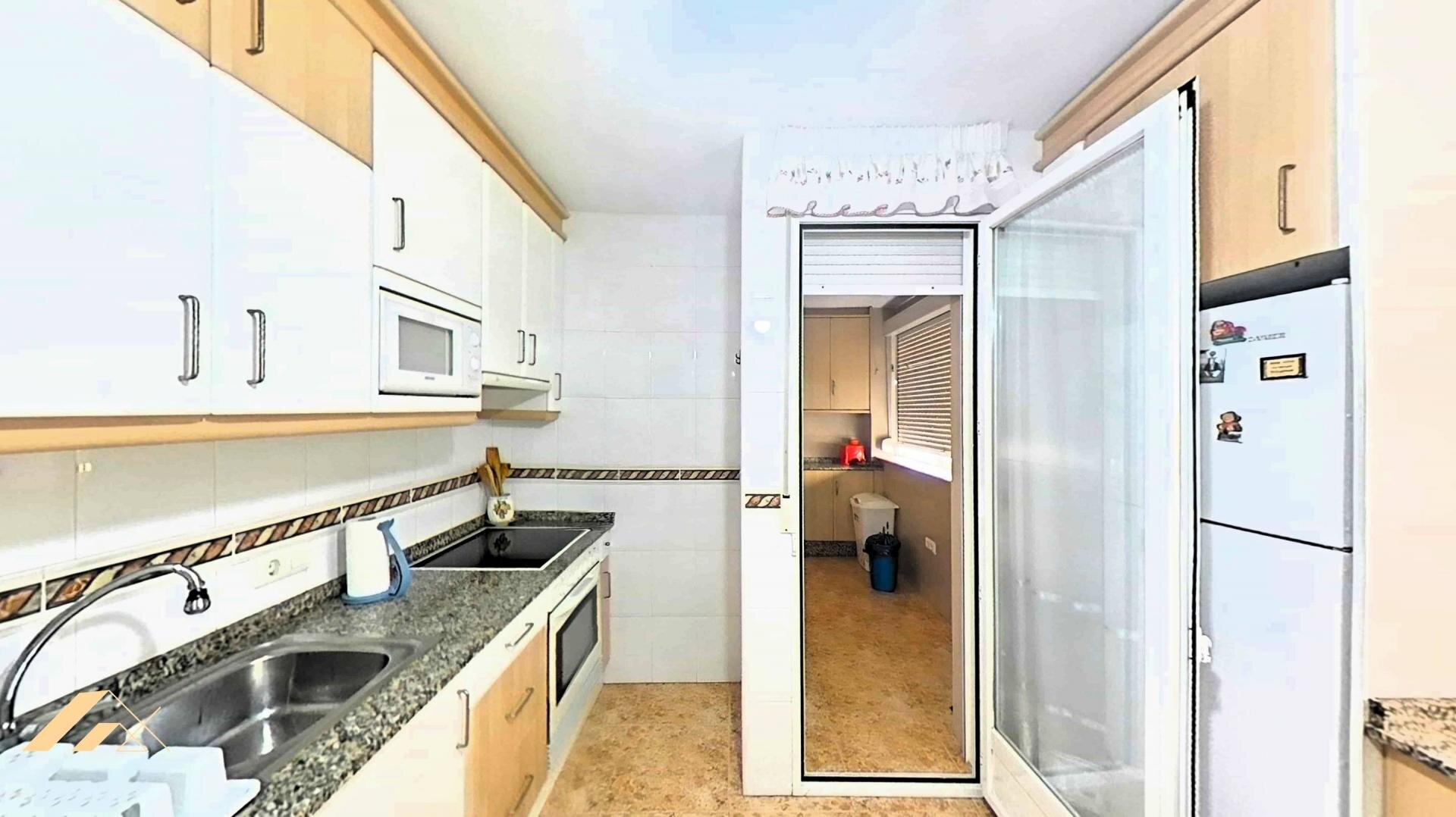 3-Bedroom Apartment in La Puntica, Lo Pagan - Image 36