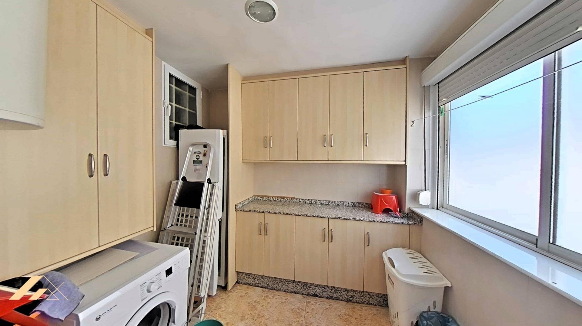 3-Bedroom Apartment in La Puntica, Lo Pagan - Image 38
