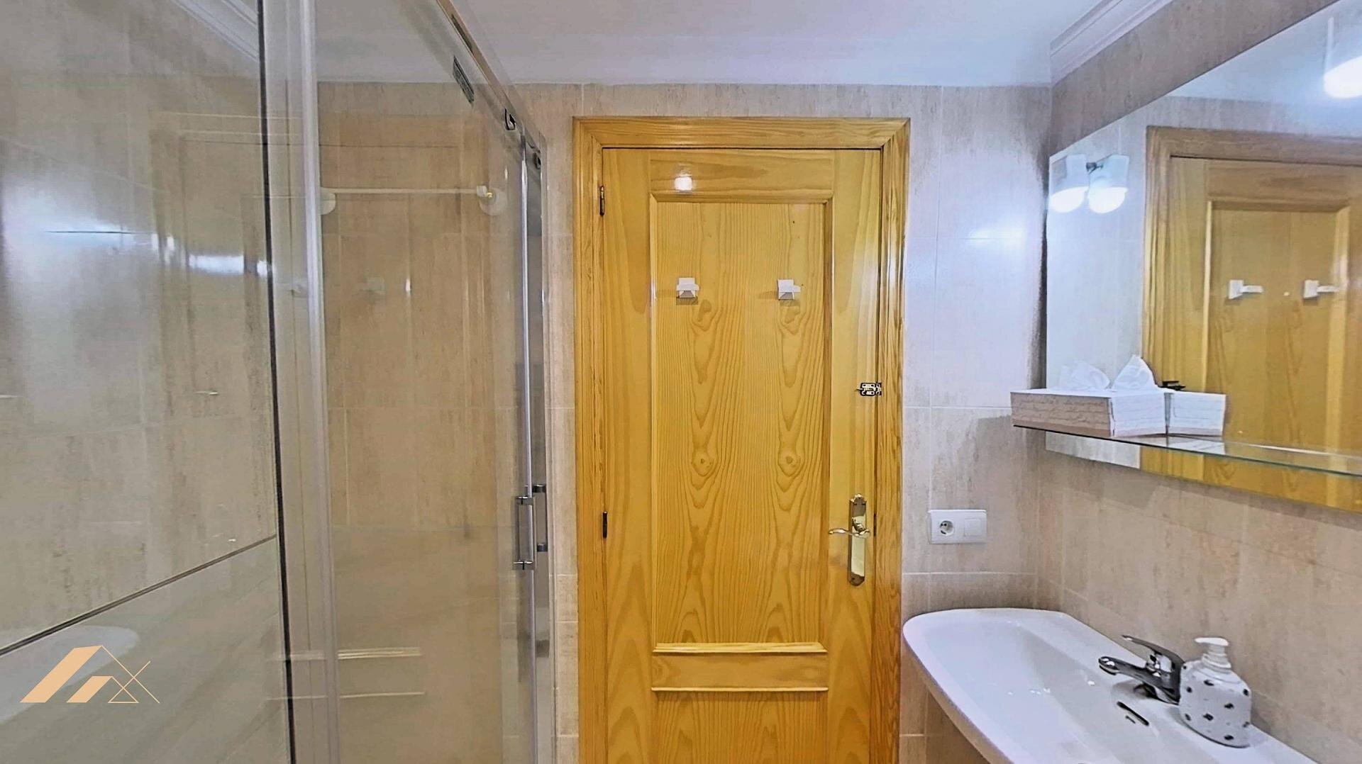 3-Bedroom Apartment in La Puntica, Lo Pagan - Image 41