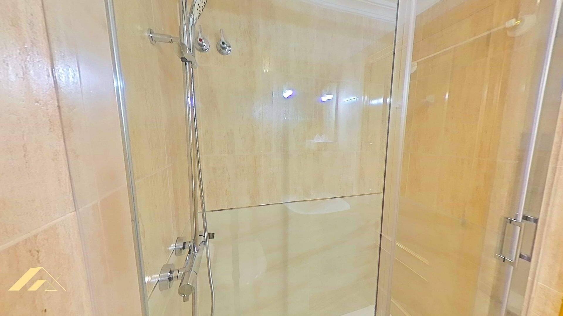 3-Bedroom Apartment in La Puntica, Lo Pagan - Image 43