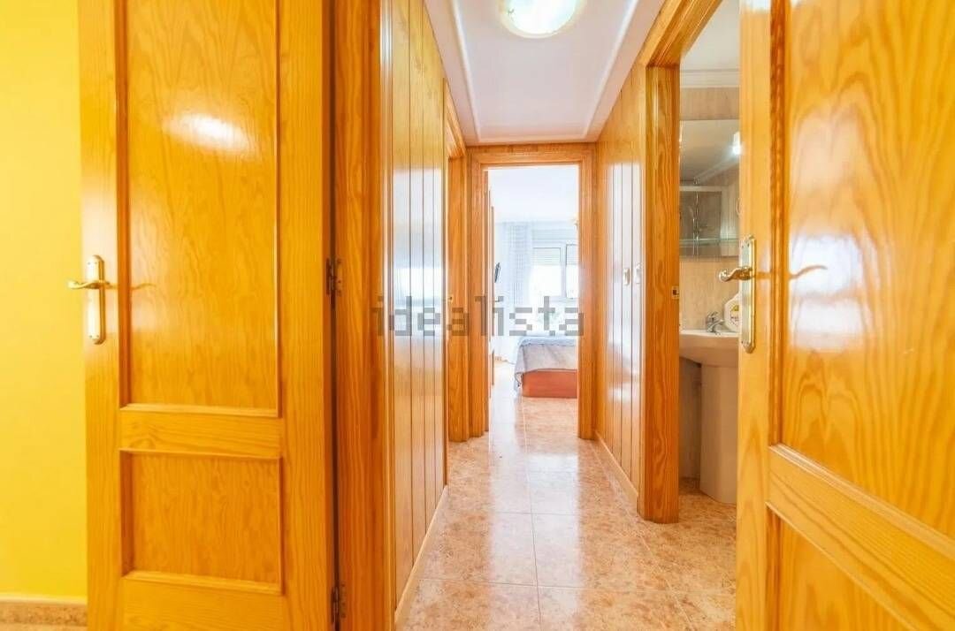 3-Bedroom Apartment in La Puntica, Lo Pagan - Image 6