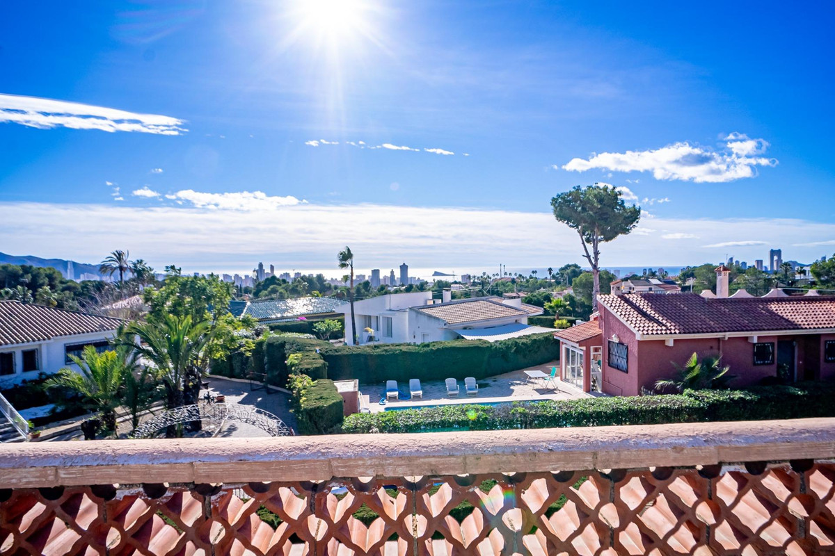 5-Bedroom Detached House in  Benidorm | Sunny Casas - Cos... - Image 2