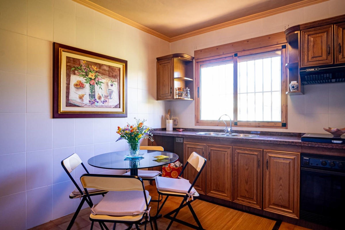 5-Bedroom Detached House in  Benidorm | Sunny Casas - Cos... - Image 21