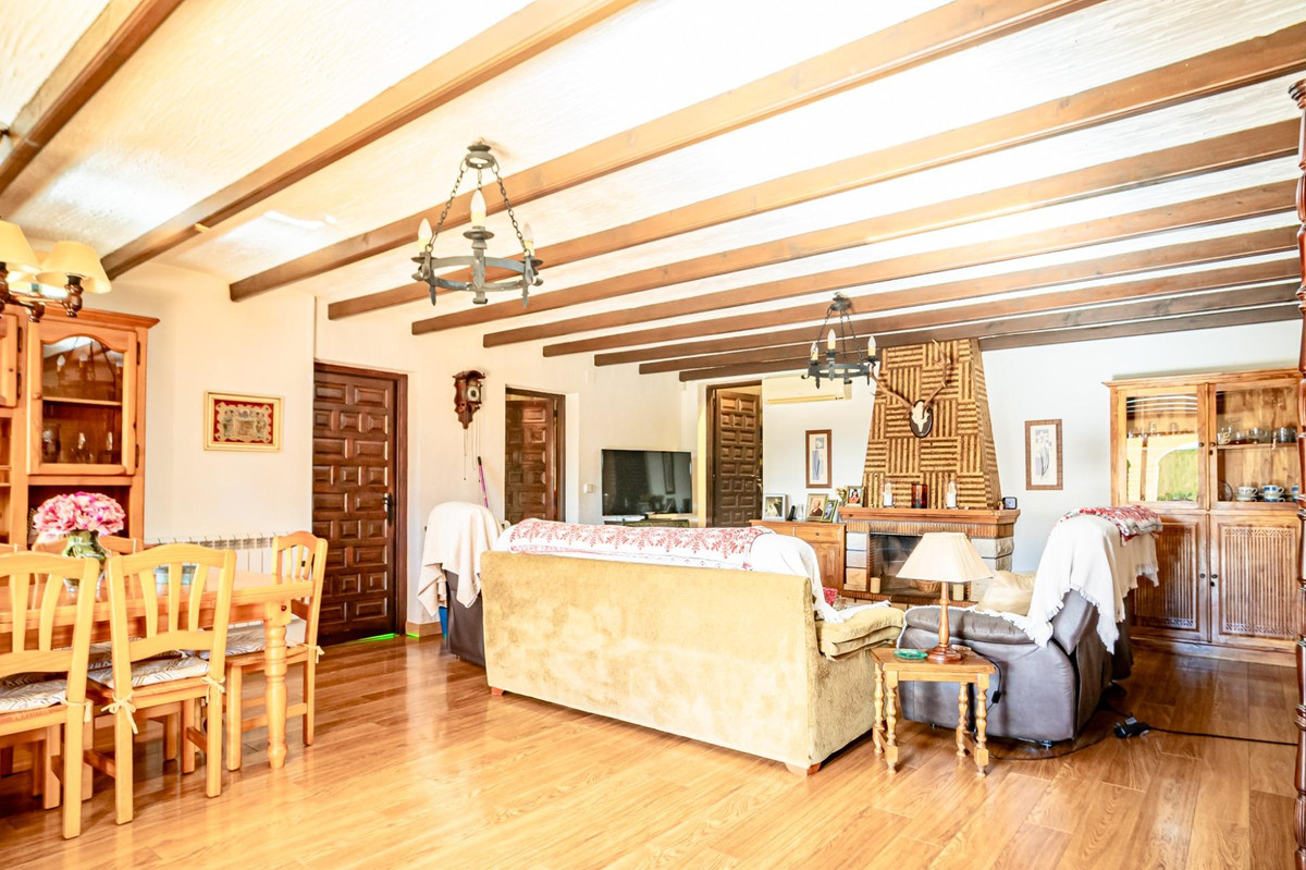 5-Bedroom Detached House in  Benidorm | Sunny Casas - Cos... - Image 3