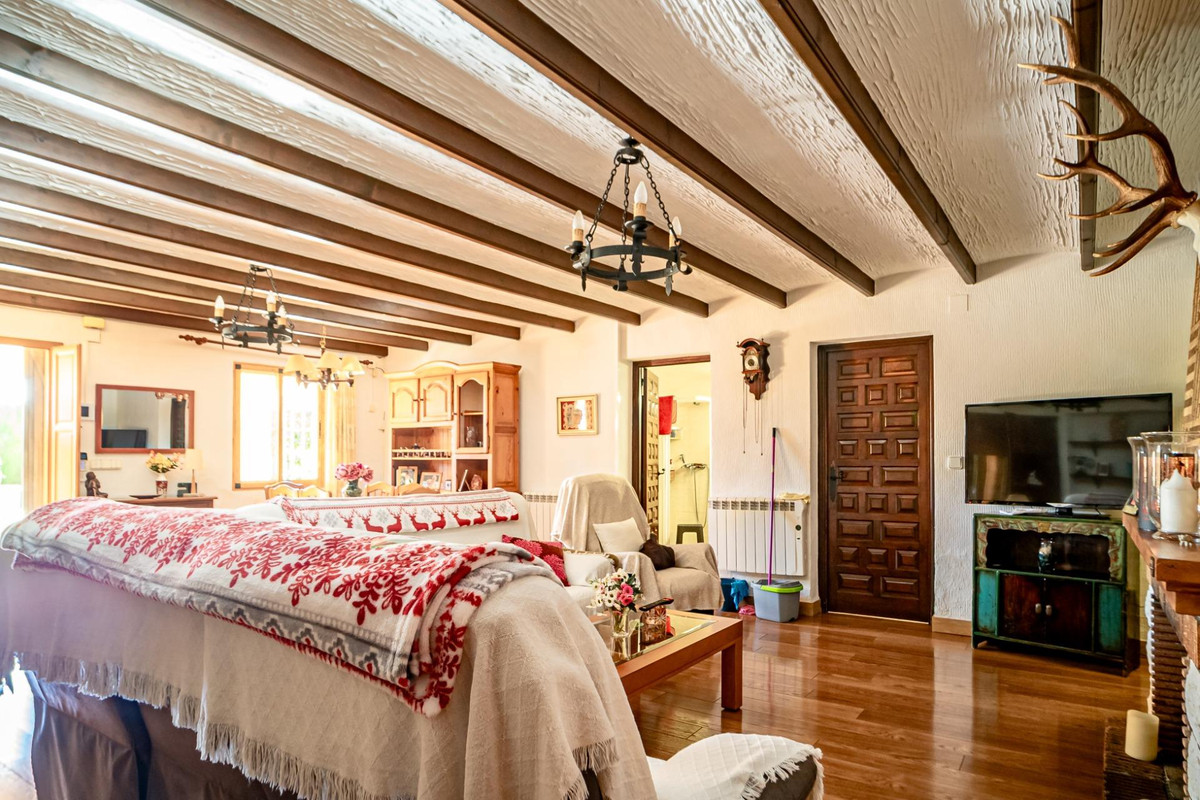 5-Bedroom Detached House in  Benidorm | Sunny Casas - Cos... - Image 5