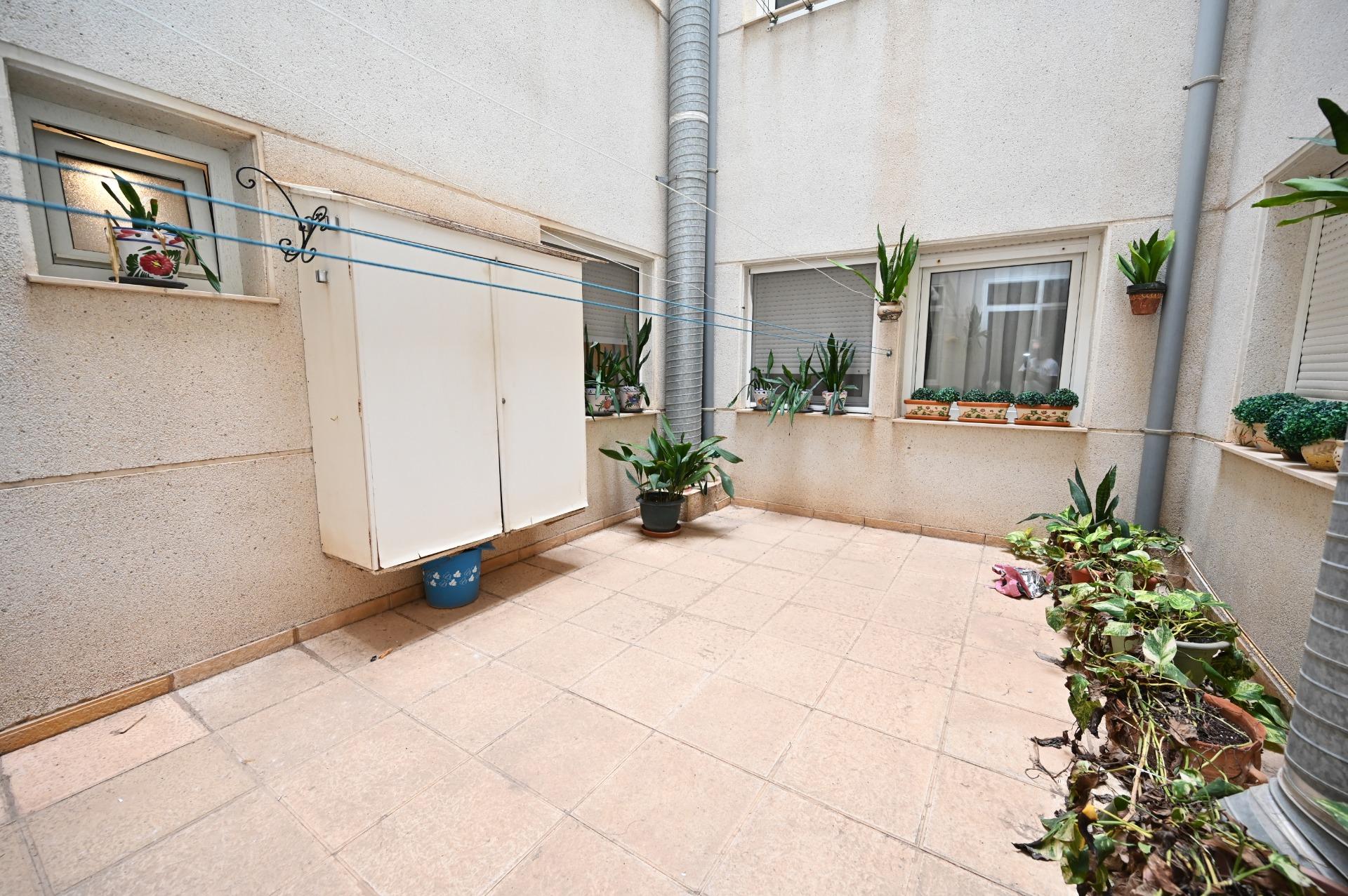 3-Bedroom Apartment in Torrevieja - Image 26