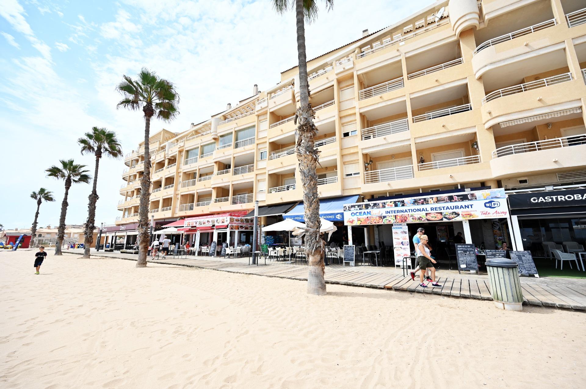 3-Bedroom Apartment in Torrevieja - Image 29