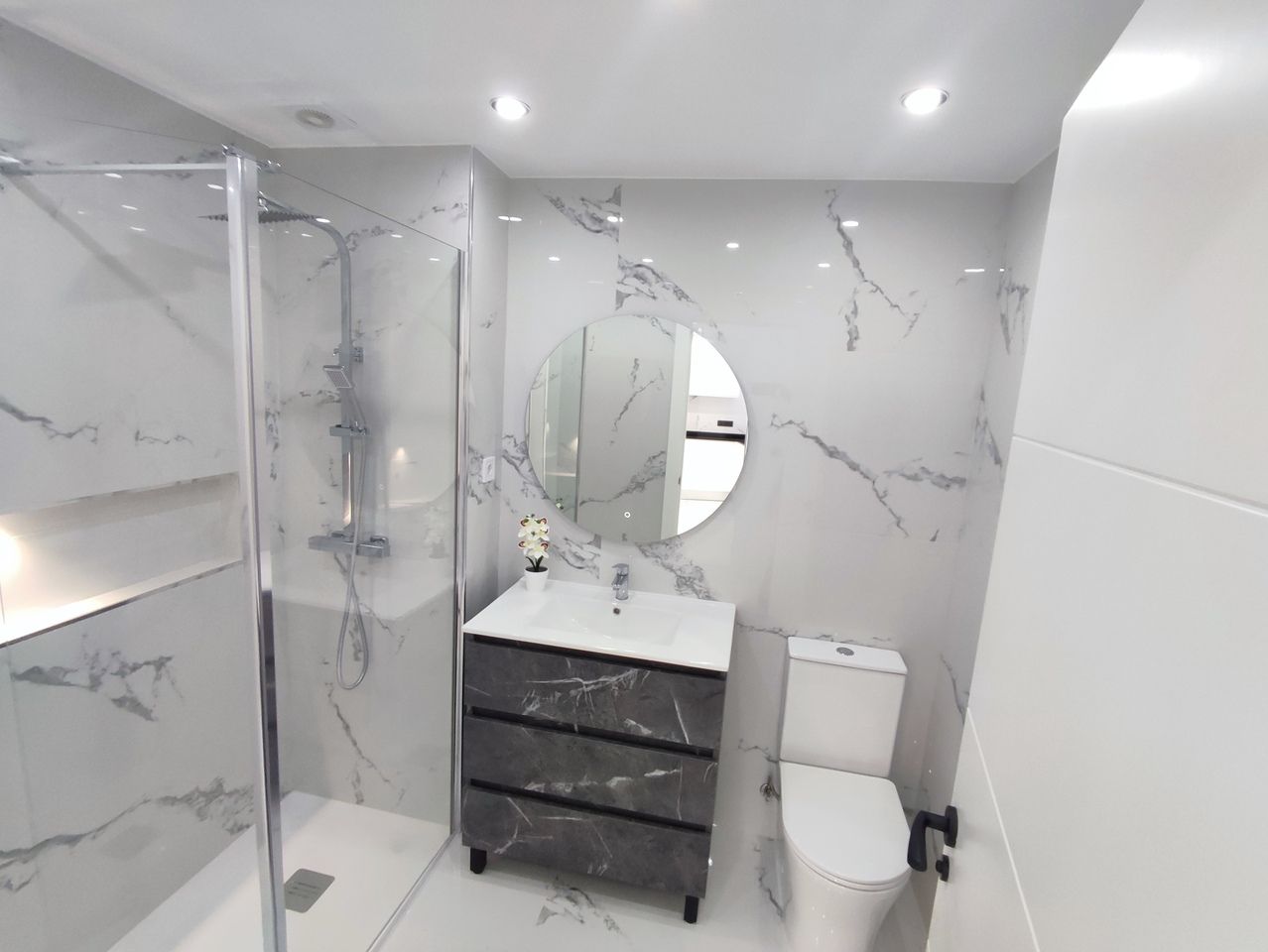 2-Bedroom Apartment in Sucina, Sucina - Image 14