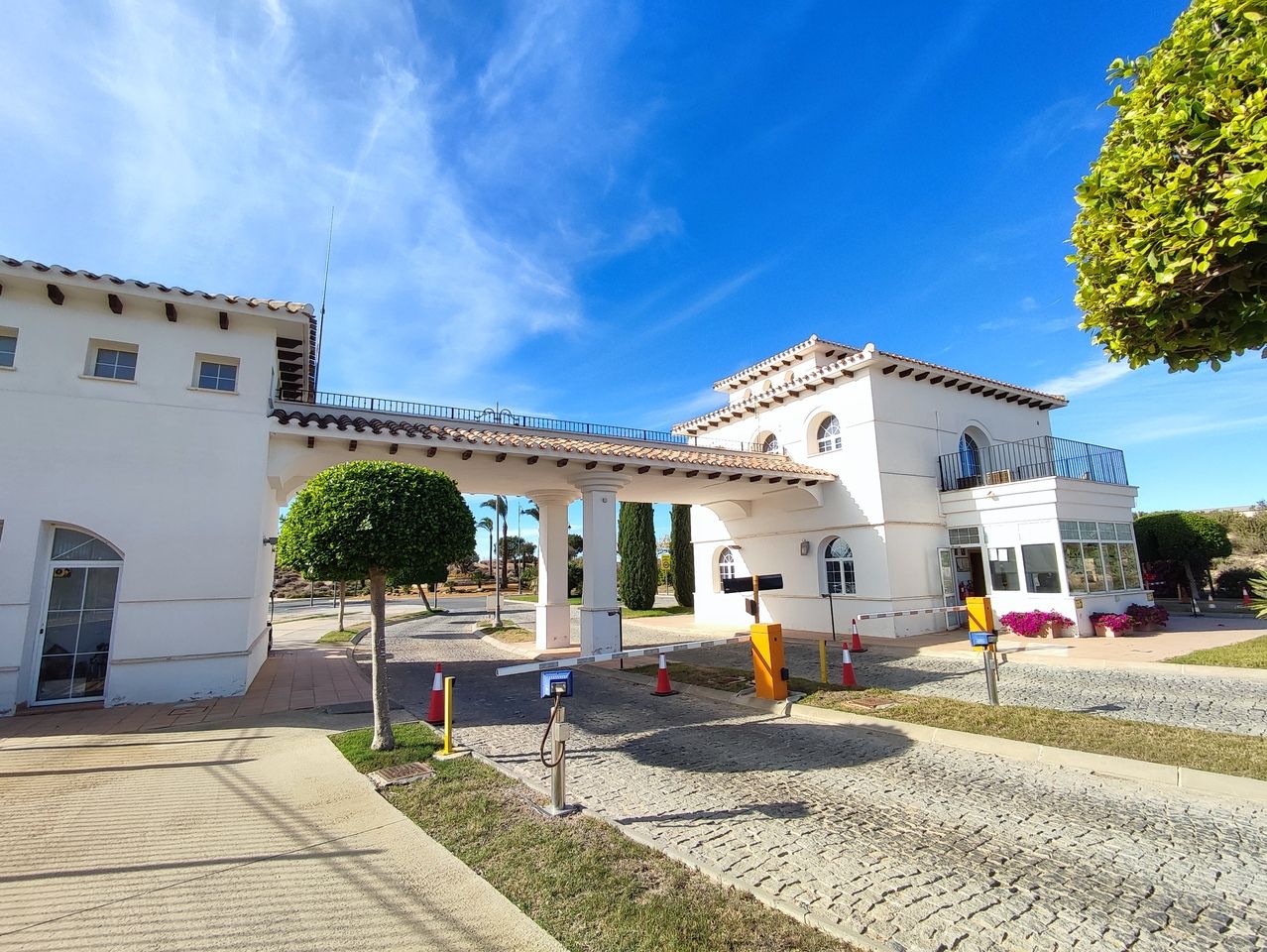 2-Bedroom Apartment in Sucina, Sucina - Image 30