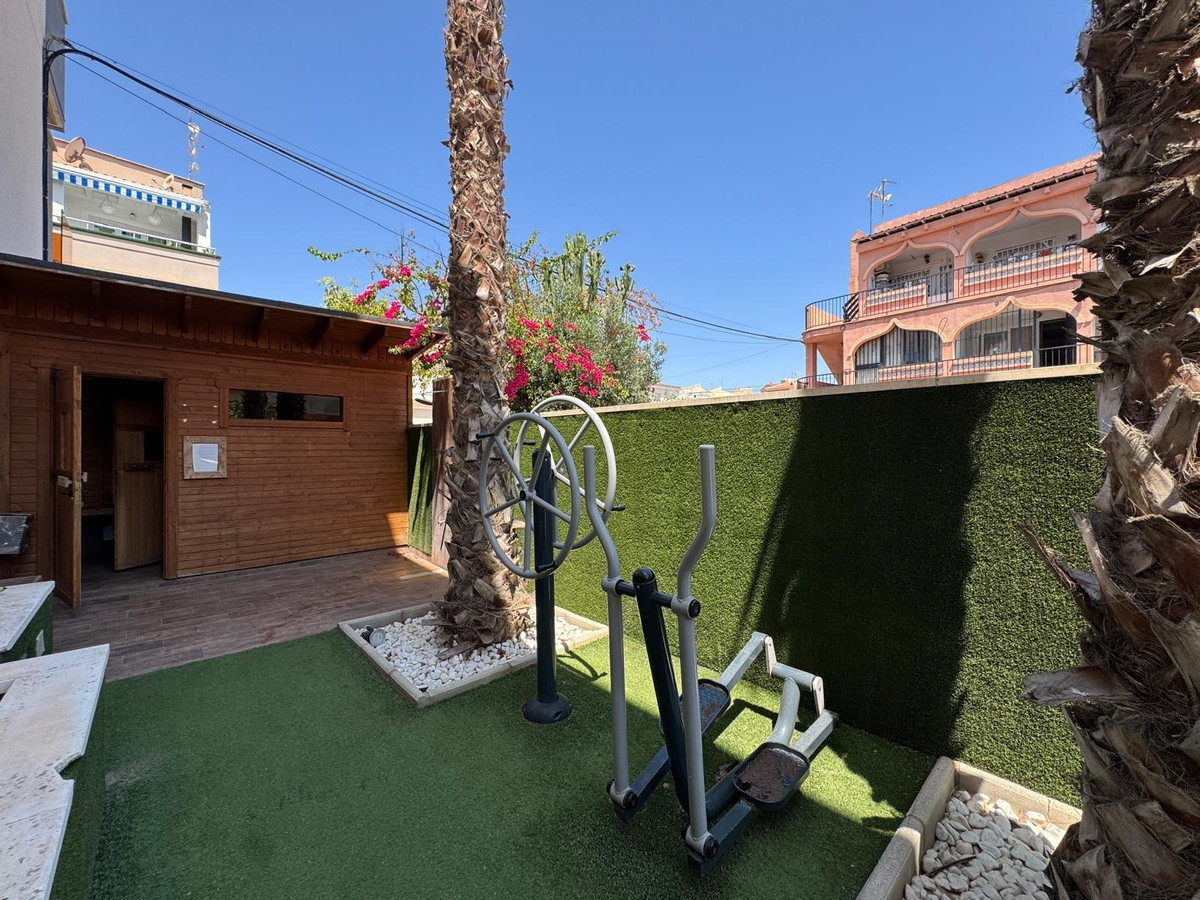 3-Bedroom Middle Floor Apartment in  Torrevieja | Sunny C... - Image 15