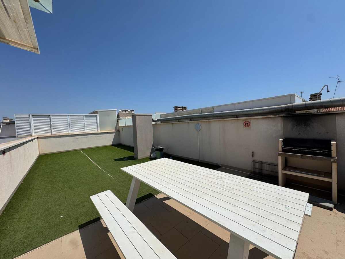 3-Bedroom Middle Floor Apartment in  Torrevieja | Sunny C... - Image 19