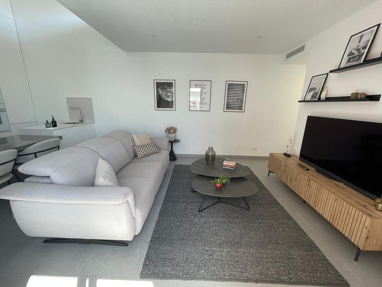3-Bedroom Villa in Roldán, Torre - Pacheco - Image 2