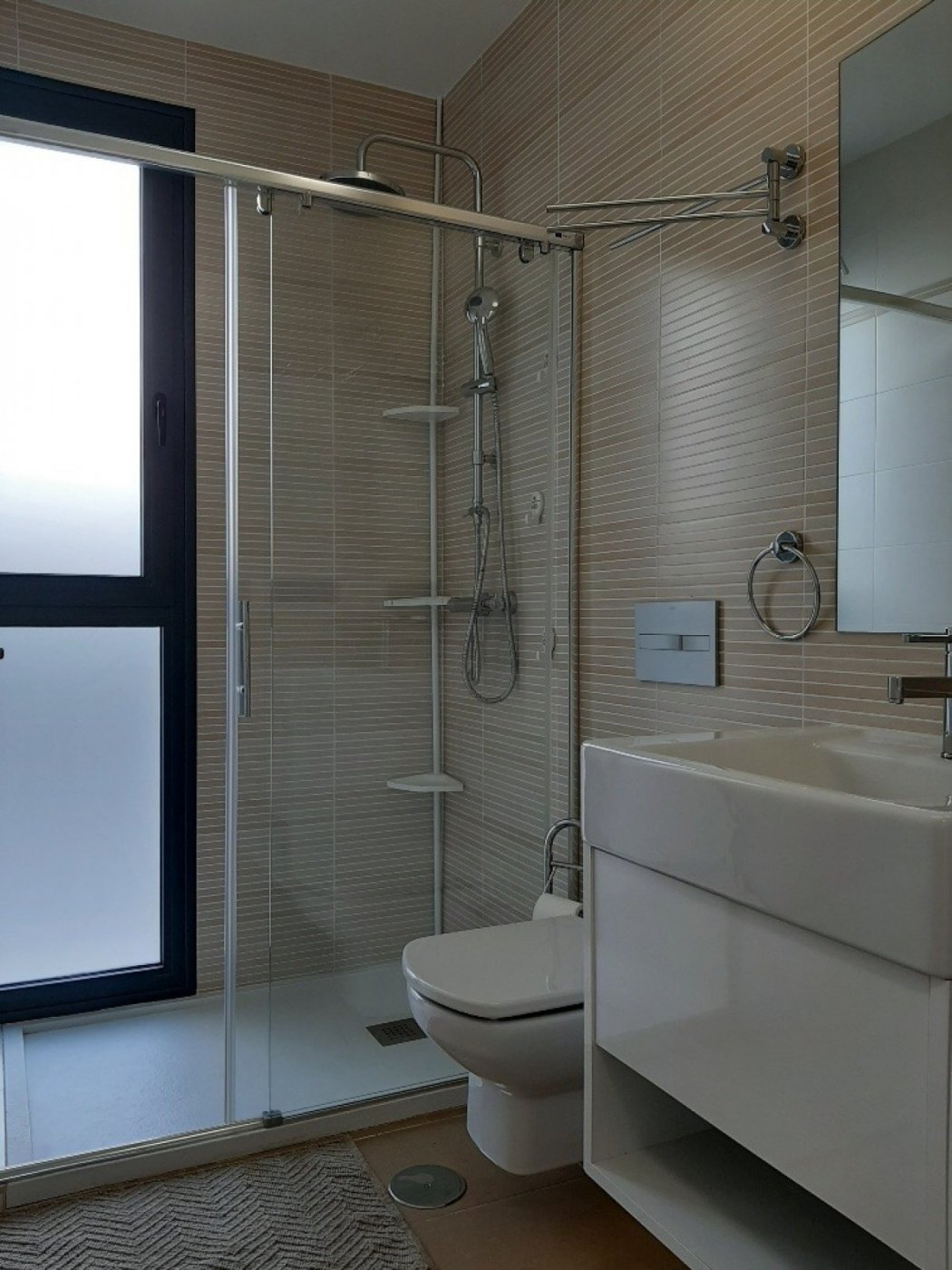 4-Bedroom Villa in Santiago de la Ribera - Image 67