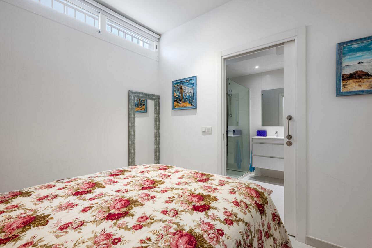 4-Bedroom House in Aguas Nuevas, Torrevieja - Image 17