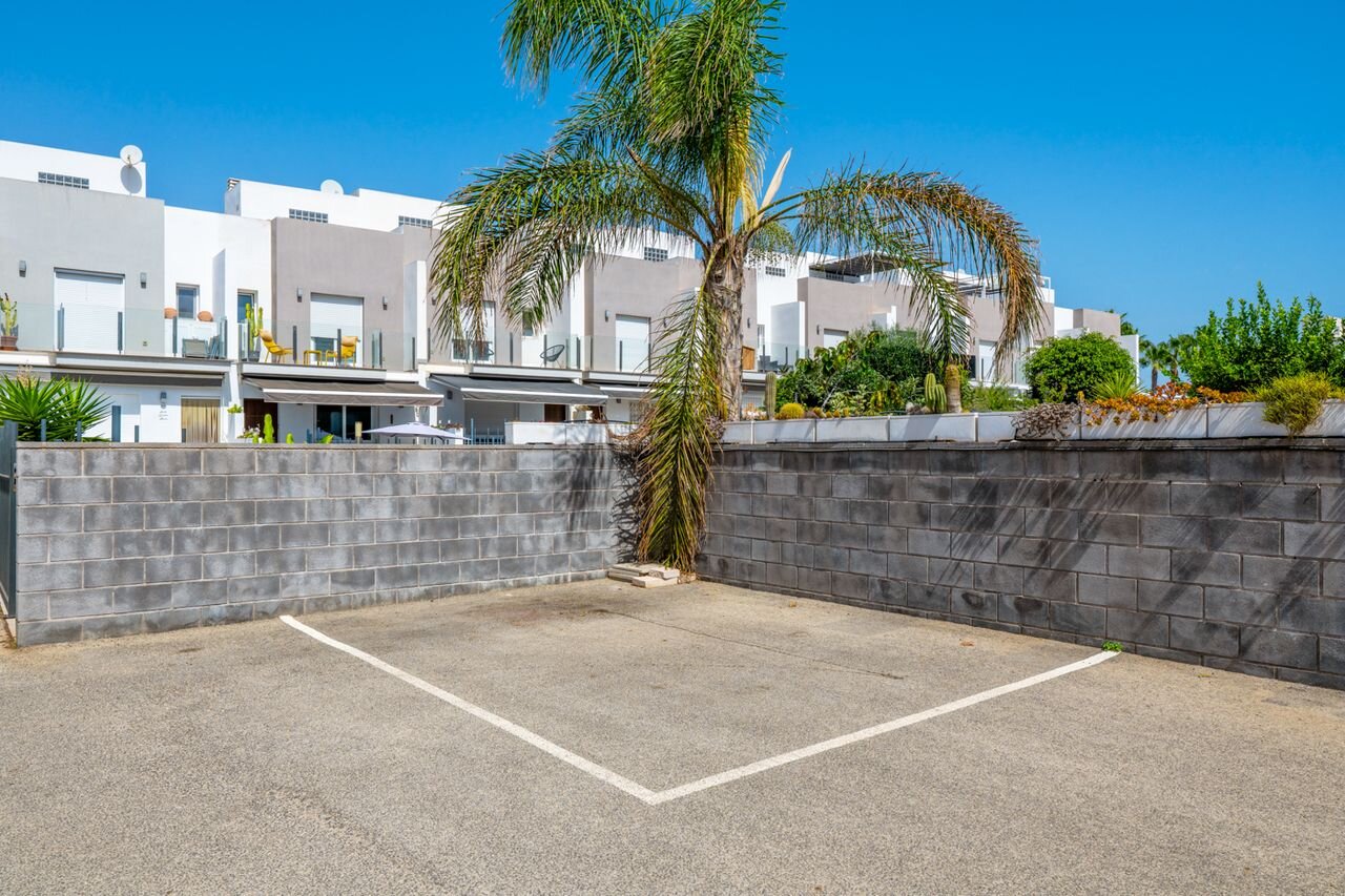 4-Bedroom House in Aguas Nuevas, Torrevieja - Image 42