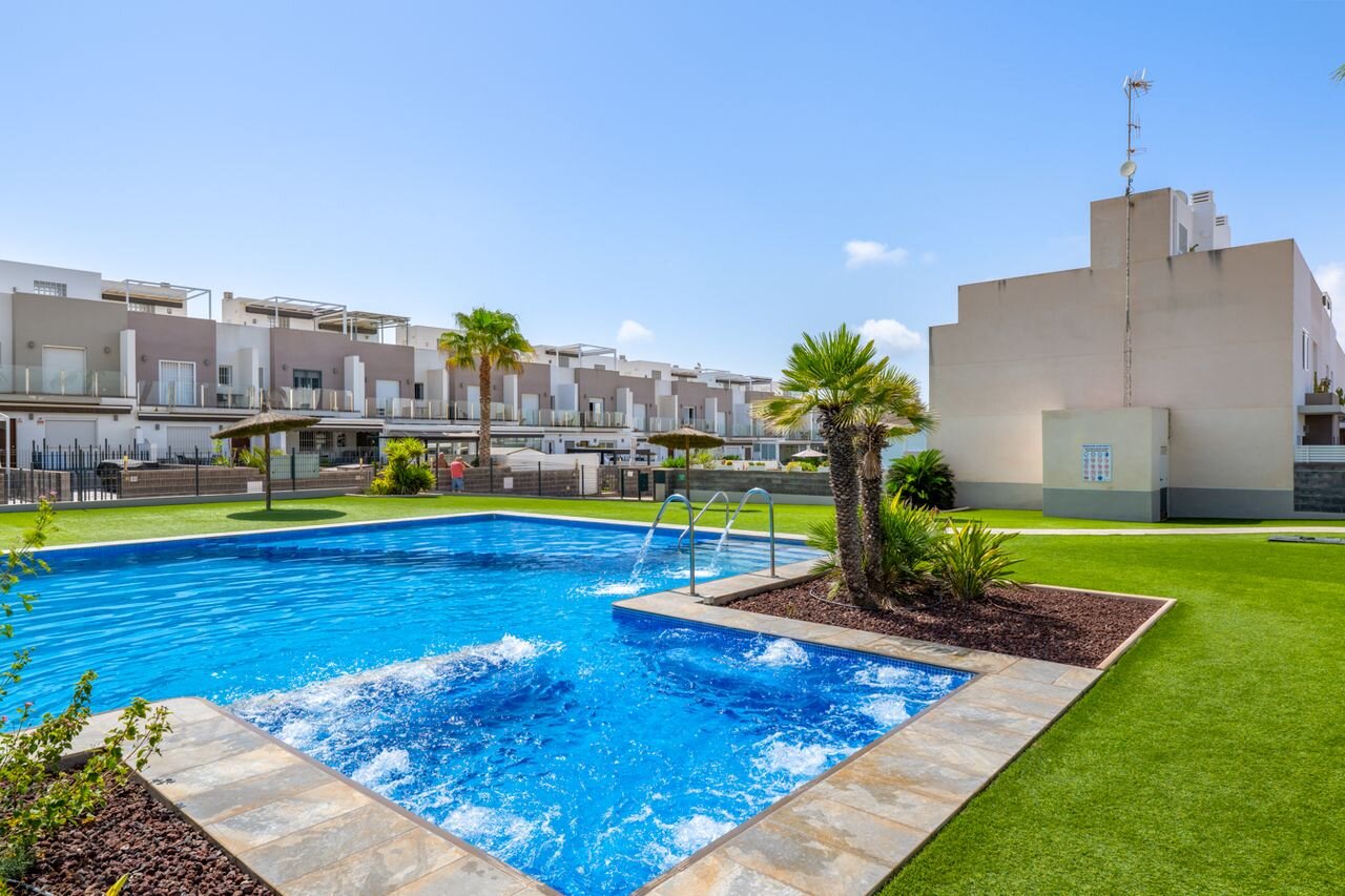 4-Bedroom House in Aguas Nuevas, Torrevieja - Image 43