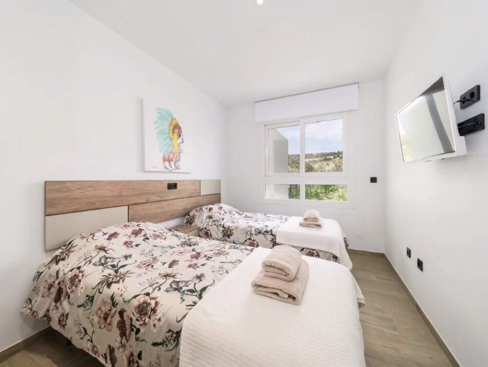 2-Bedroom Apartment in Comunidad Valenciana, Algorfa - Image 18