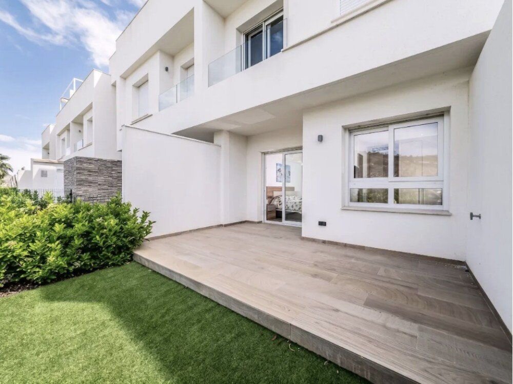 2-Bedroom Apartment in Comunidad Valenciana, Algorfa - Image 19