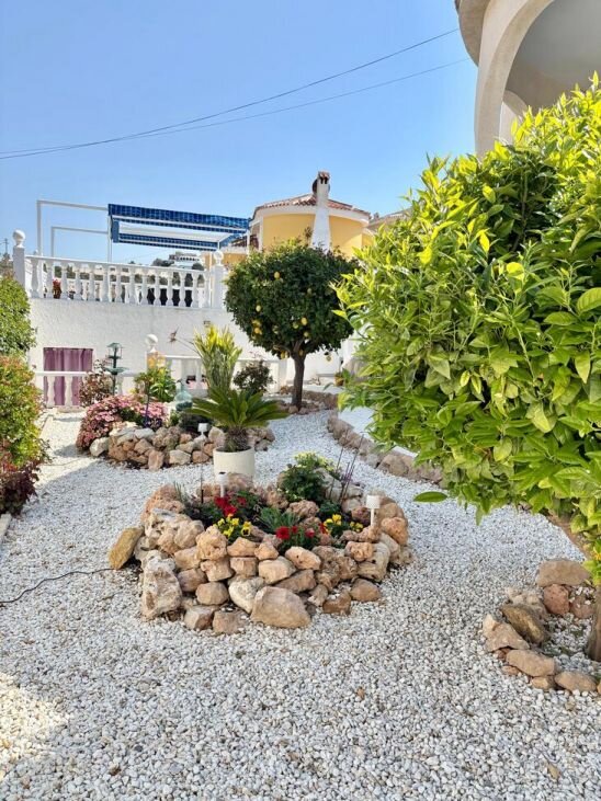 3-Bedroom Villa in Pueblo 5, Formentera del Segura - Image 3