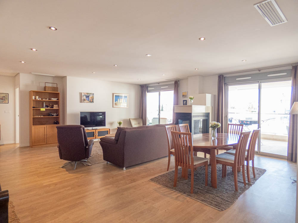 4-Bedroom Apartment in Orihuela Costa - Image 5