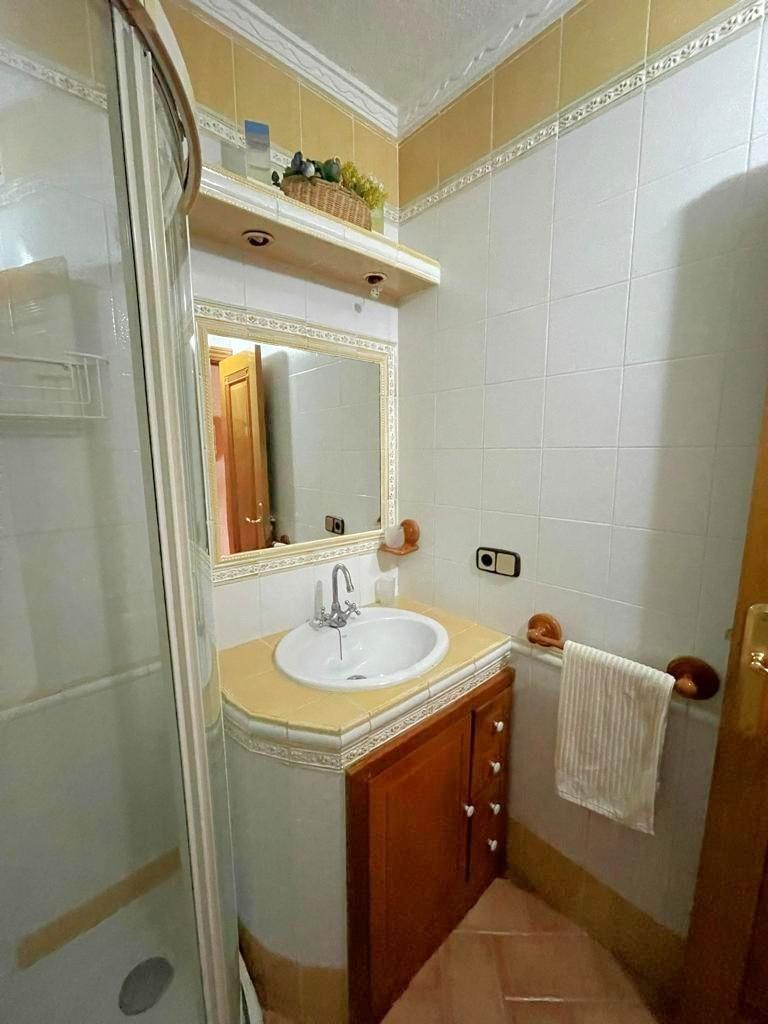 Apartment in Torrevieja - Image 48